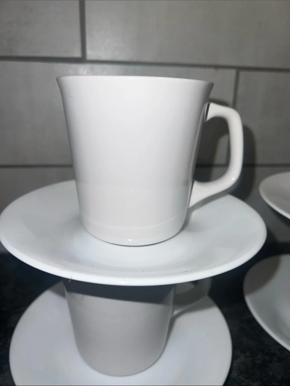 Set of 2 Corelle Coordinates White Porcelain Tea/Coffee Cups & Saucers like new!
